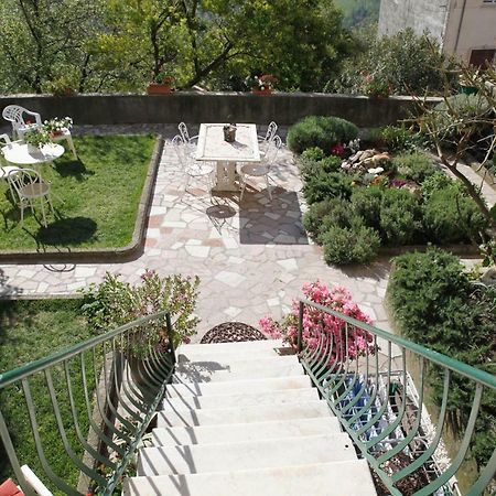 B&B Peverello Кастельнуово-Маґра Екстер'єр фото
