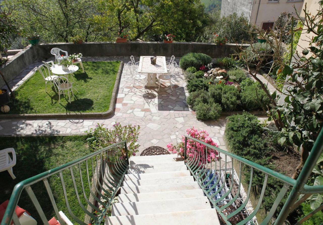 B&B Peverello Кастельнуово-Маґра Екстер'єр фото