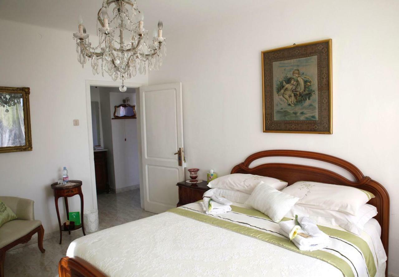 B&B Peverello Кастельнуово-Маґра Екстер'єр фото