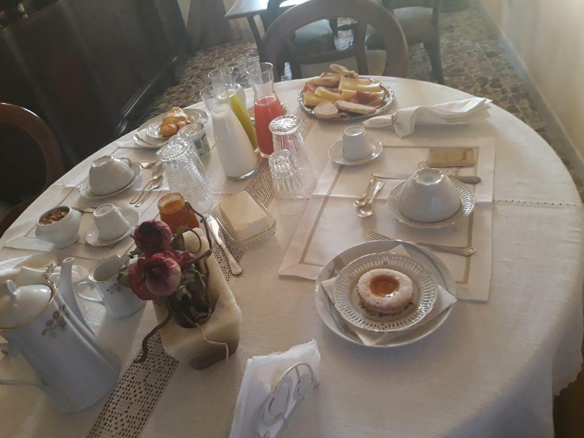 B&B Peverello Кастельнуово-Маґра Екстер'єр фото
