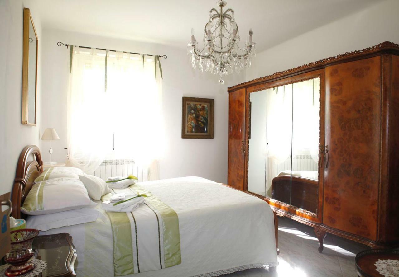 B&B Peverello Кастельнуово-Маґра Екстер'єр фото