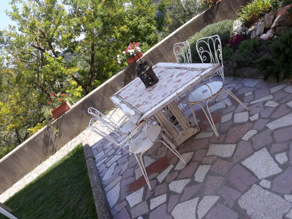 B&B Peverello Кастельнуово-Маґра Екстер'єр фото