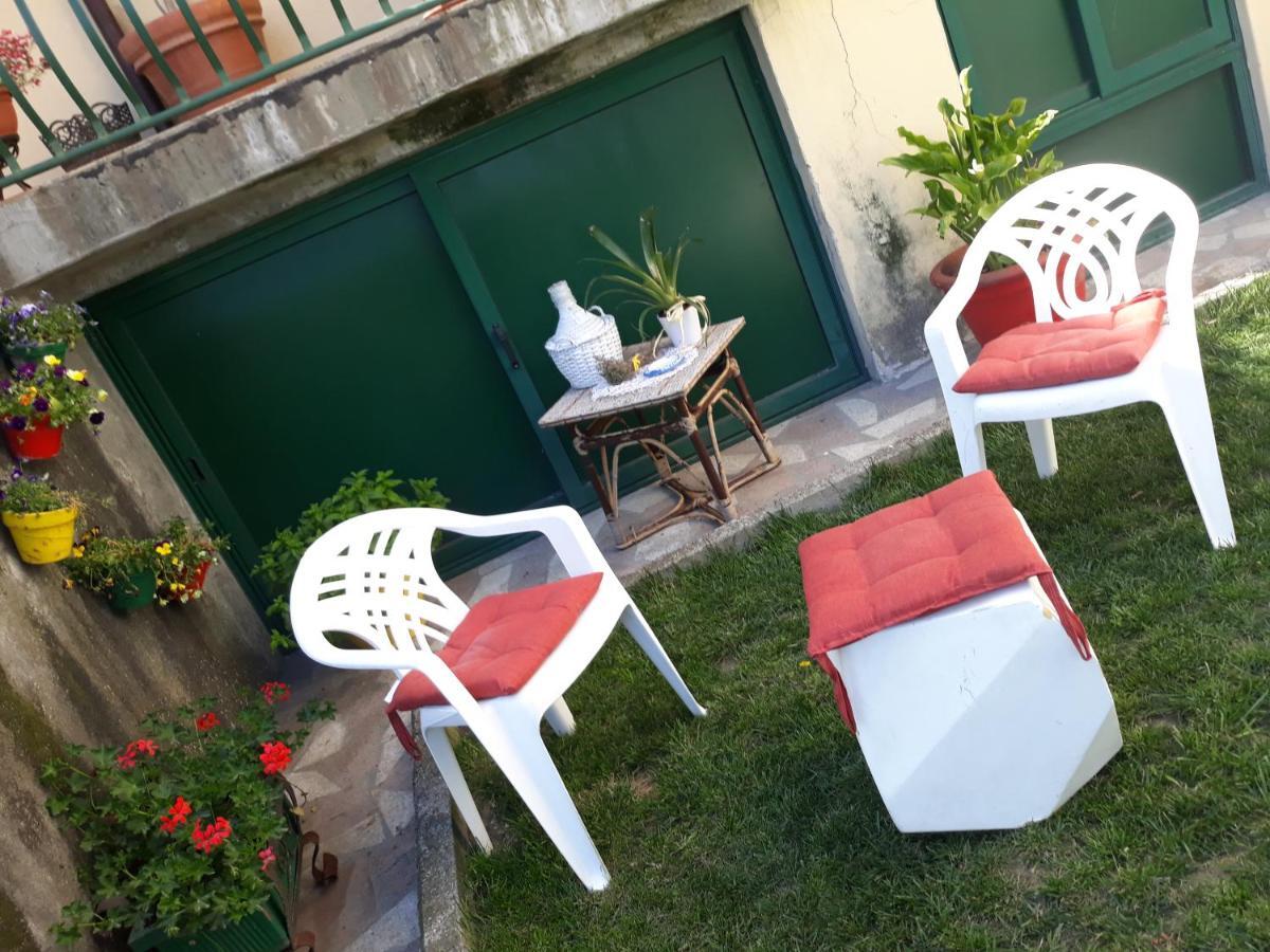 B&B Peverello Кастельнуово-Маґра Екстер'єр фото
