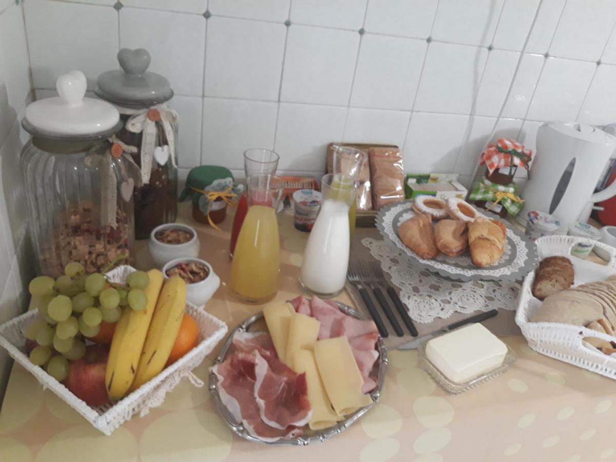B&B Peverello Кастельнуово-Маґра Екстер'єр фото