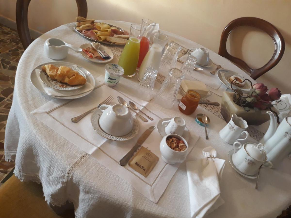 B&B Peverello Кастельнуово-Маґра Екстер'єр фото