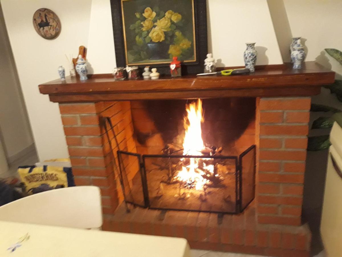 B&B Peverello Кастельнуово-Маґра Екстер'єр фото