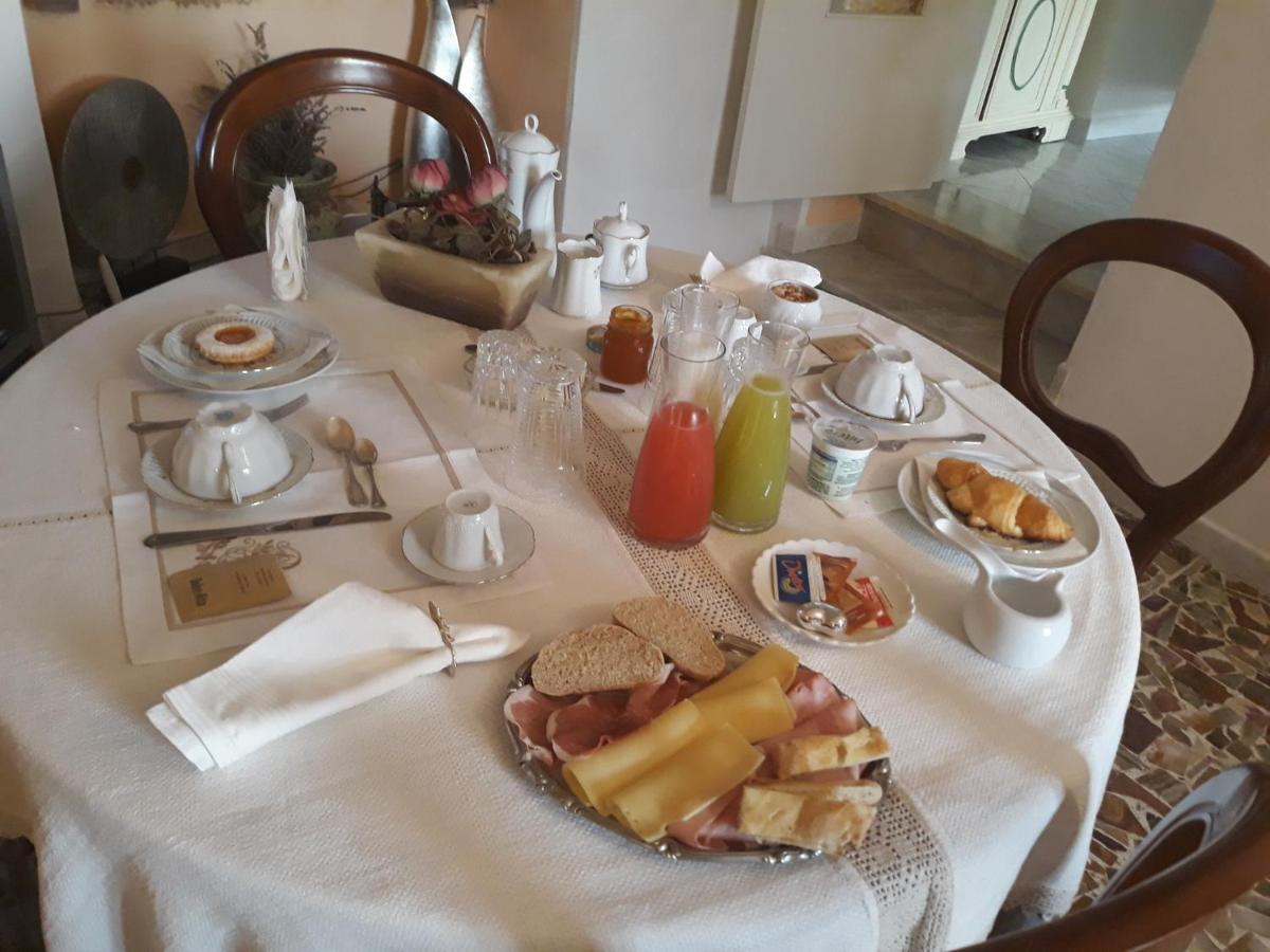 B&B Peverello Кастельнуово-Маґра Екстер'єр фото